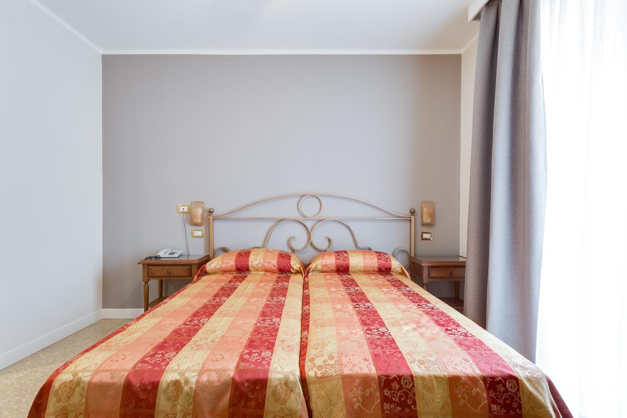 Hotel Europa 加尔达 外观 照片